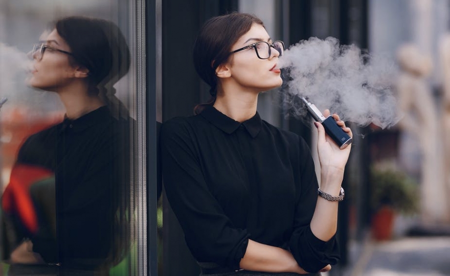 Pour arrêter la cigarette, le vapotage est deux fois plus efficace que les patchs ou les gommes à mâcher