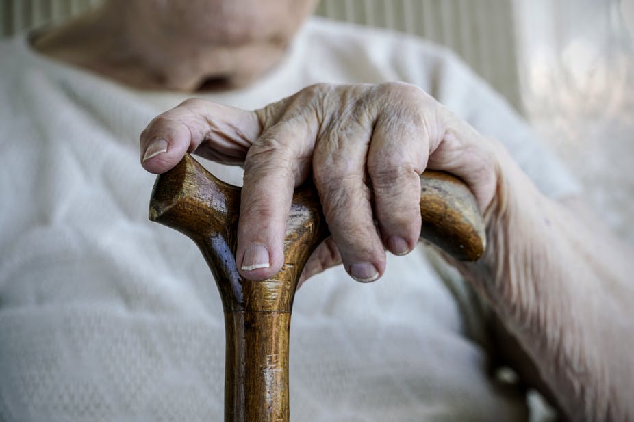 Débat : Pour mieux combattre la maltraitance, il faut changer notre regard sur les personnes vulnérables