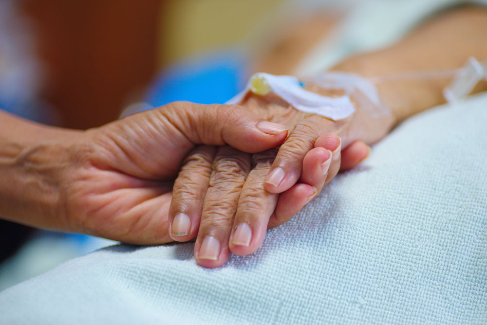 Soins palliatifs : 20 ans après le texte fondateur, un bilan insuffisant