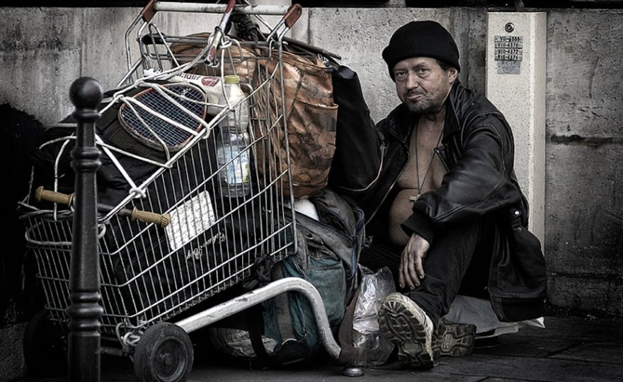 Donner aux SDF : petit guide de solidarité à usage des passants