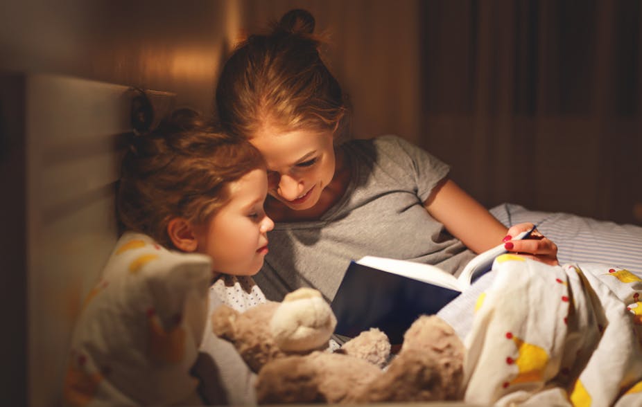 Enfants : lire des histoires favorise-t-il l’empathie ?