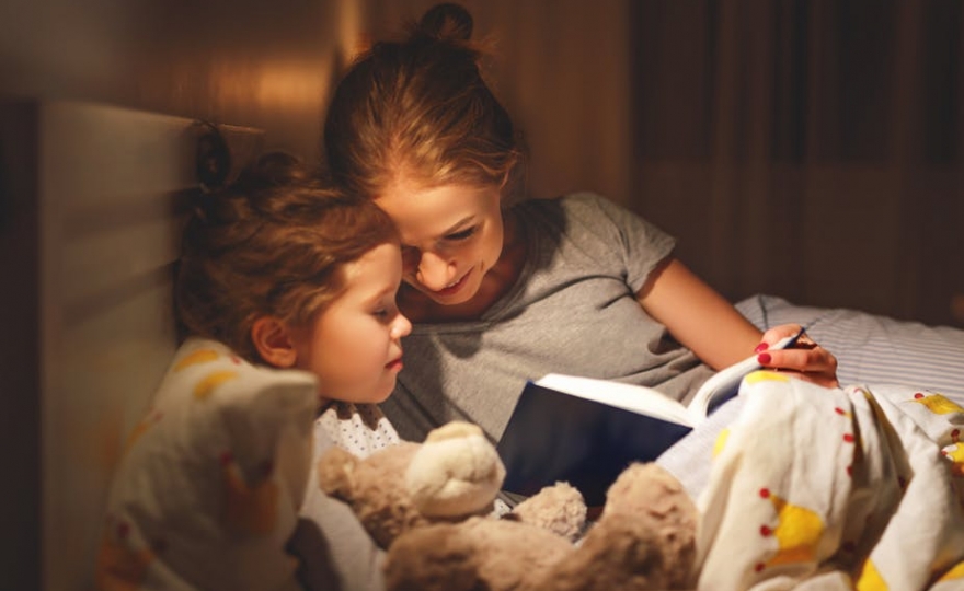Enfants : lire des histoires favorise-t-il l’empathie ?