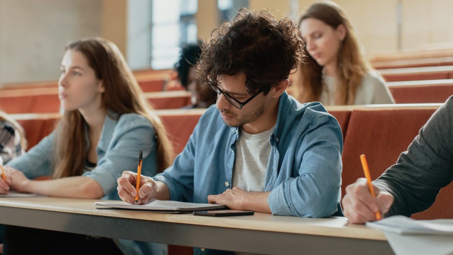 Étudiants : sept astuces pour mieux prendre des notes en cours