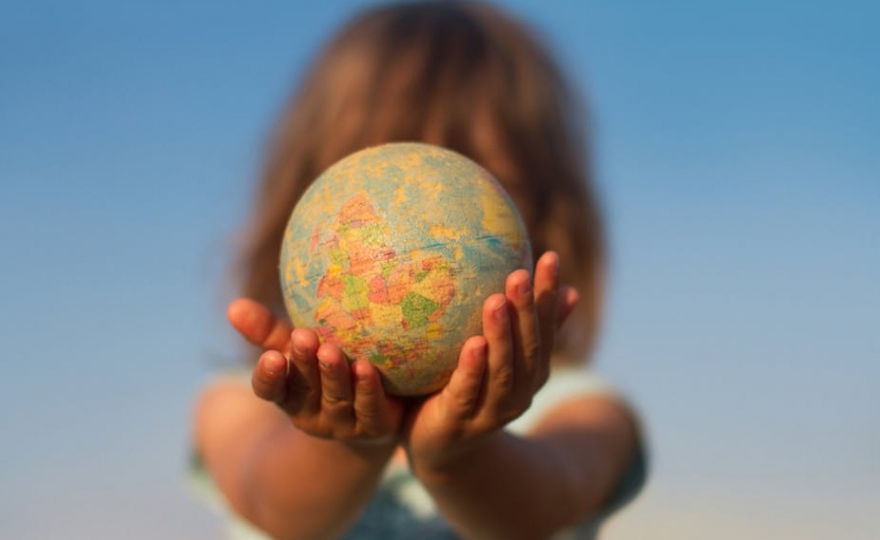 À la recherche d’une meilleure école ? Regards sur un tour du monde des pédagogies