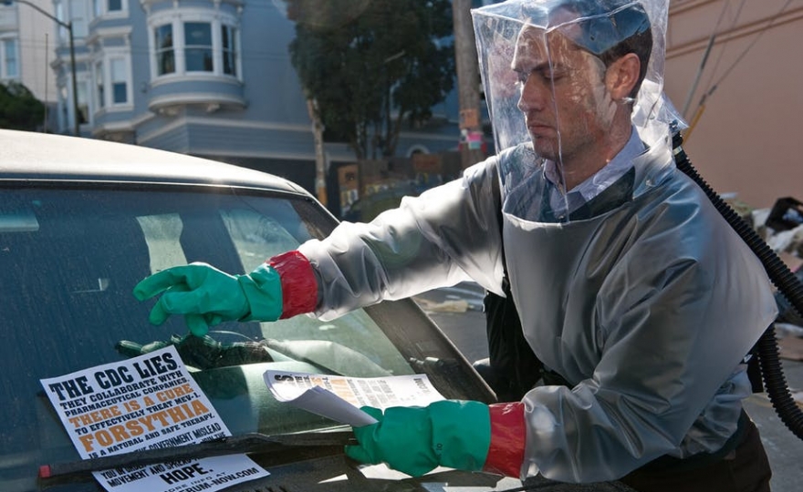 Virus, quarantaine et paranoïa : quand la réalité rejoint la fiction