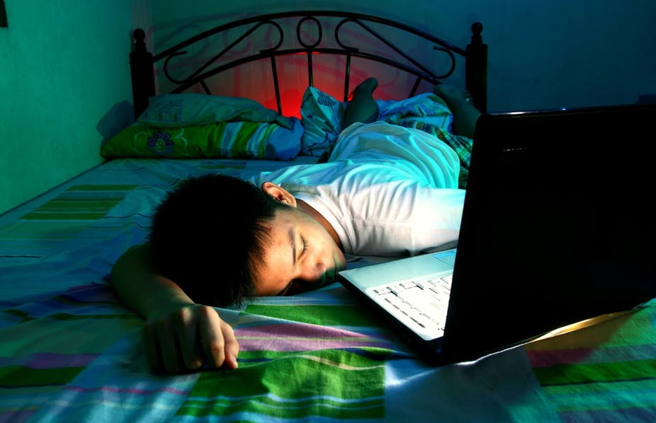 Manque de sommeil : à l’adolescence, comment remettre les pendules à l’heure ?