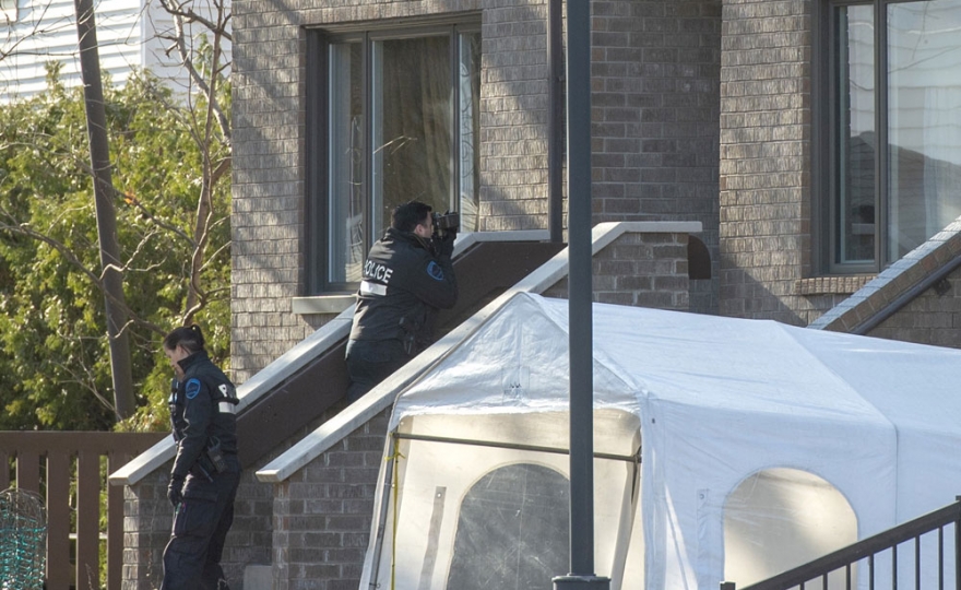 Féminicides : les comportements abusifs envers les femmes commencent dès l’adolescence