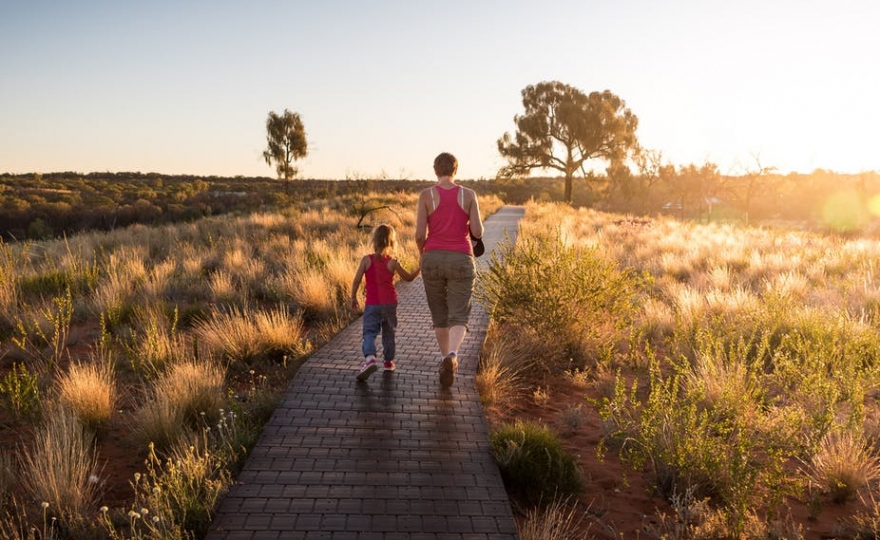 Aider un enfant à prendre confiance en lui : les conseils de trois grands philosophes