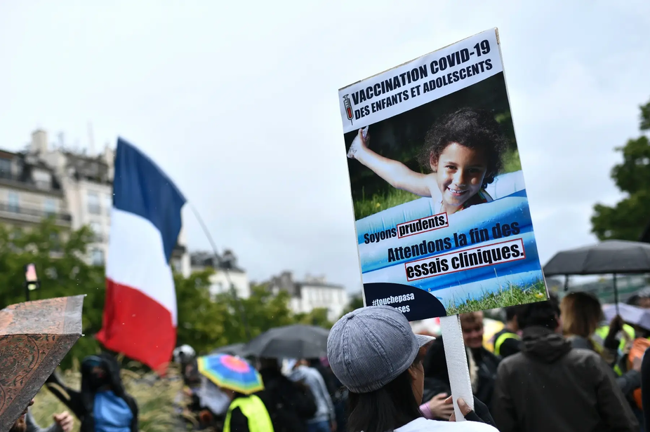 Que répondre à ceux qui hésitent à se faire vacciner contre la Covid-19 ?