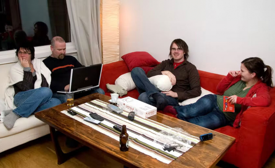 Face aux difficultés financières, les jeunes deviennent autonomes différemment