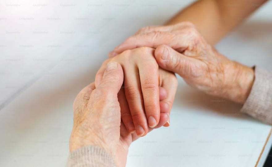 Proches aidants: comment rebondir professionnellement et socialement