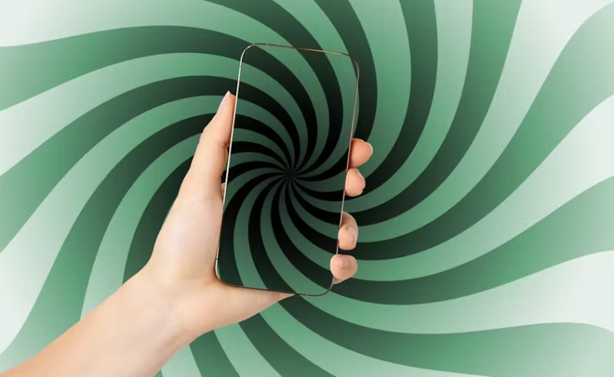 Lutter contre le « doomscrolling » : les stratégies des adolescents