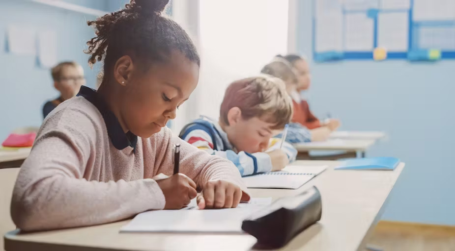 Le silence en classe : classe silencieuse, classe studieuse ?