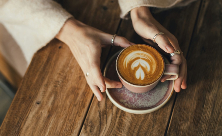 Sommeil : comment la caféine trompe notre cerveau